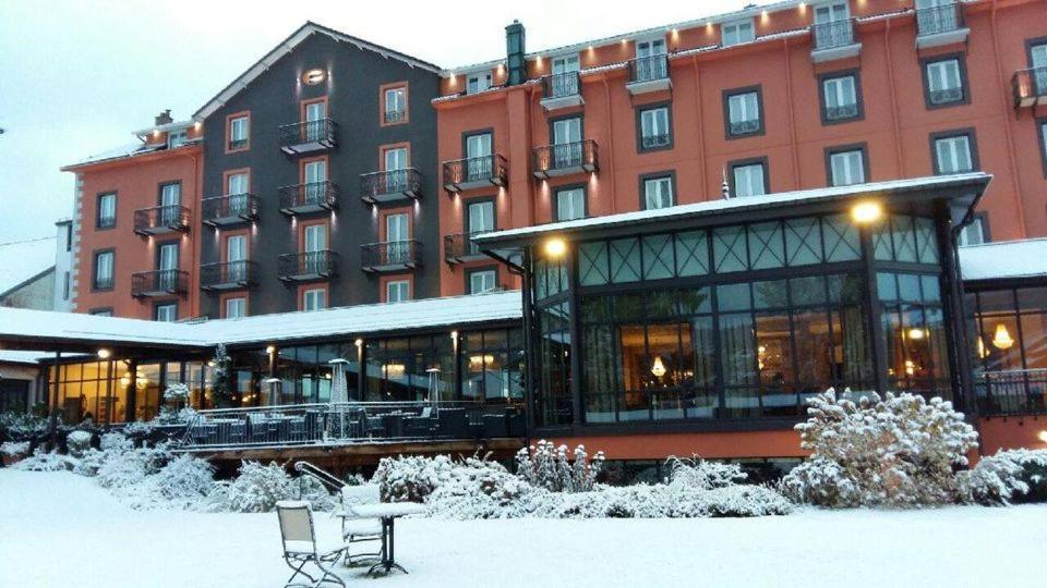 Le Grand Hotel & Spa Gerardmer Bagian luar foto