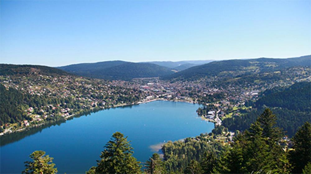 Le Grand Hotel & Spa Gerardmer Bagian luar foto